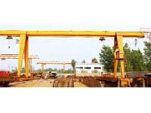 单梁箱形门式起重机