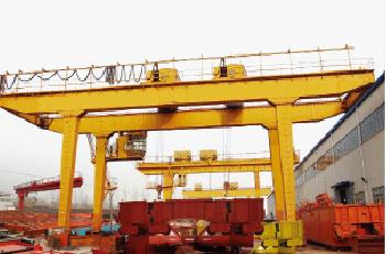 双主梁造船门机